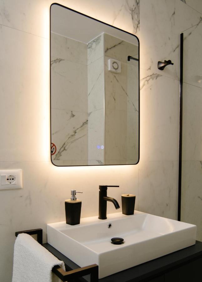 Urban Serenity City Skyline View Apartment 1 Tirana Exterior photo