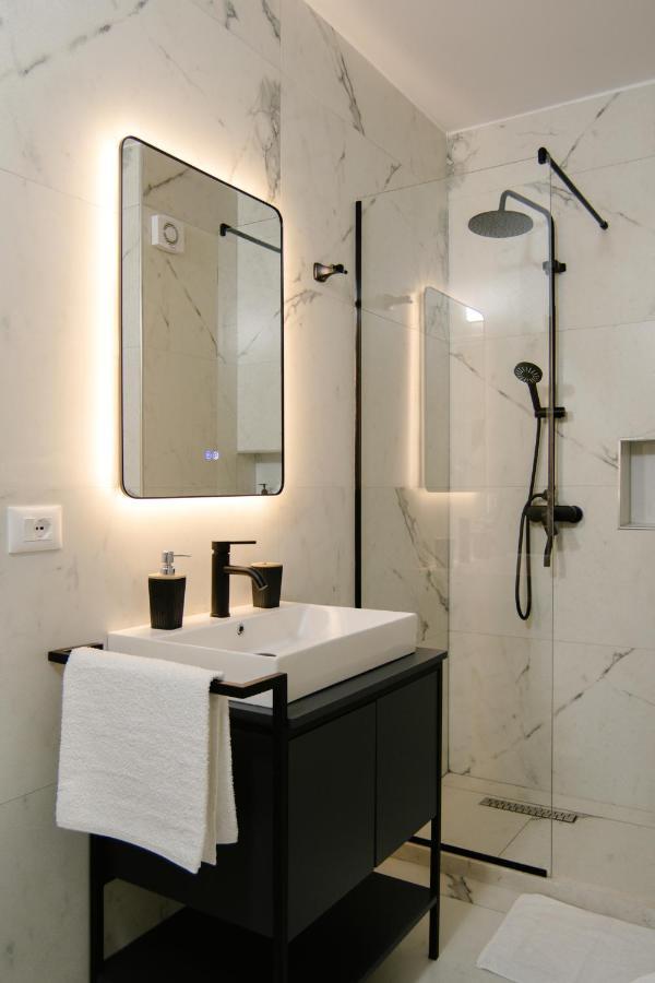 Urban Serenity City Skyline View Apartment 1 Tirana Exterior photo