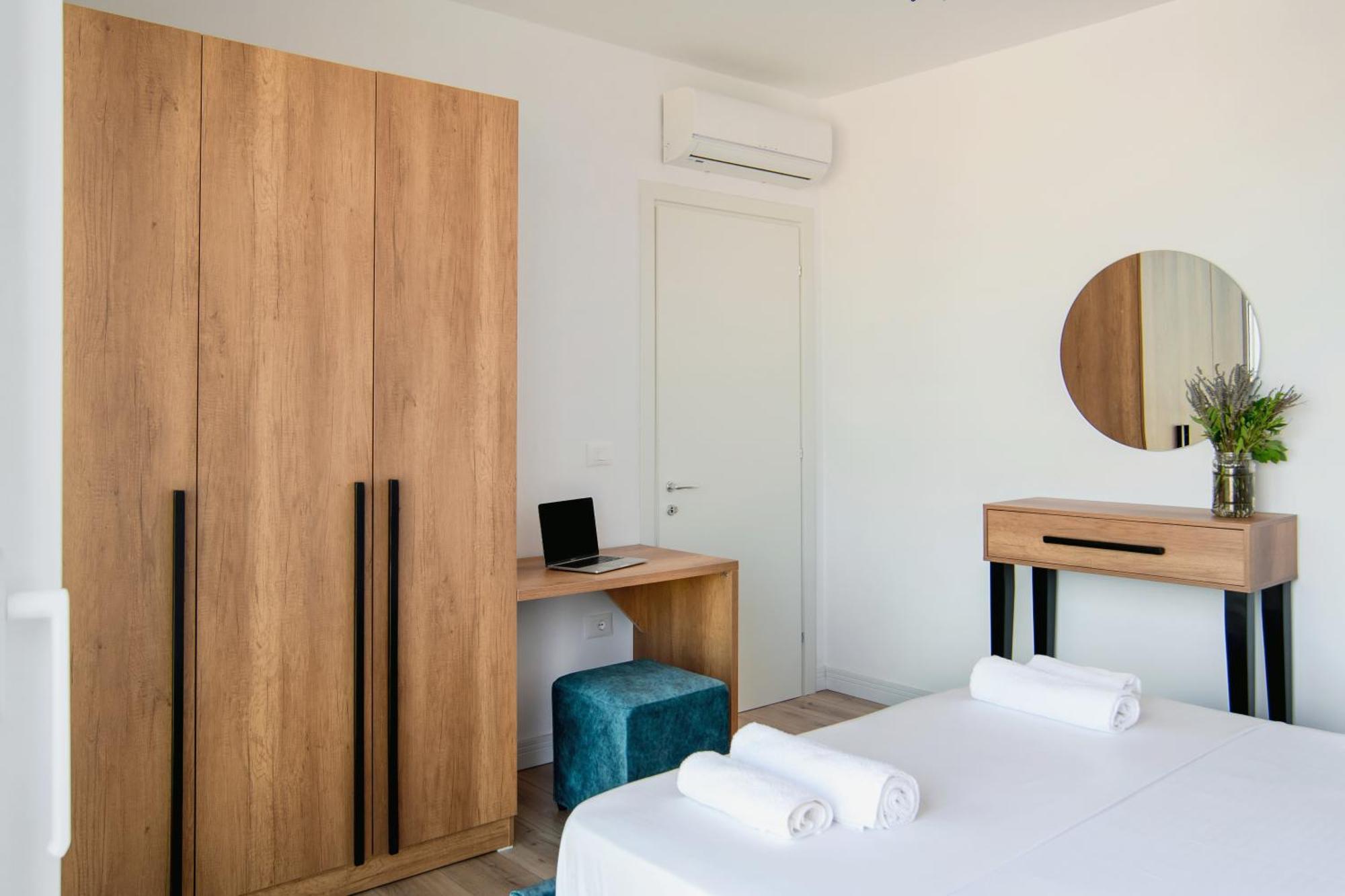 Urban Serenity City Skyline View Apartment 1 Tirana Exterior photo